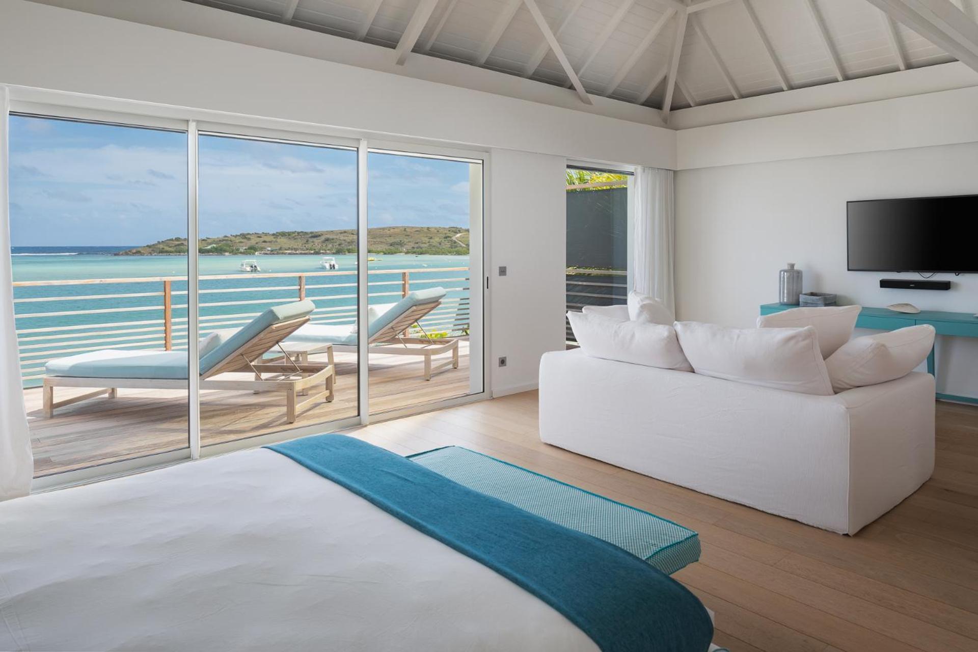 Villa Aqua or Bleu 6-Bedroom